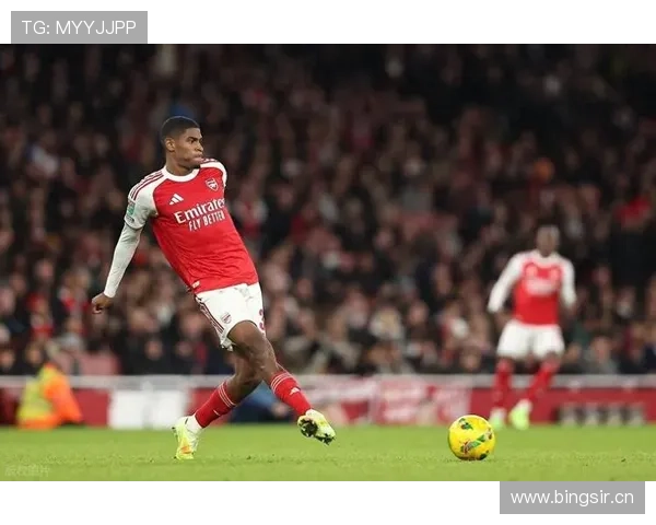 阿森纳赛季后期状态下滑:关键阶段表现波动,影响争冠竞争力