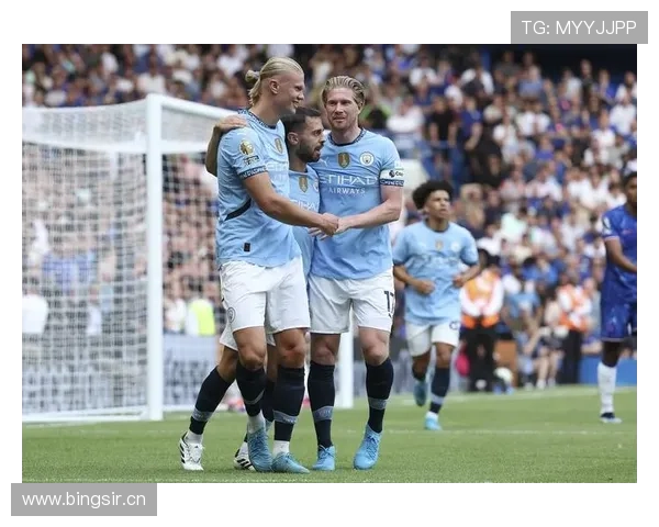 哈兰德与C罗对比：同代与跨代的进球效率与战术角色差异