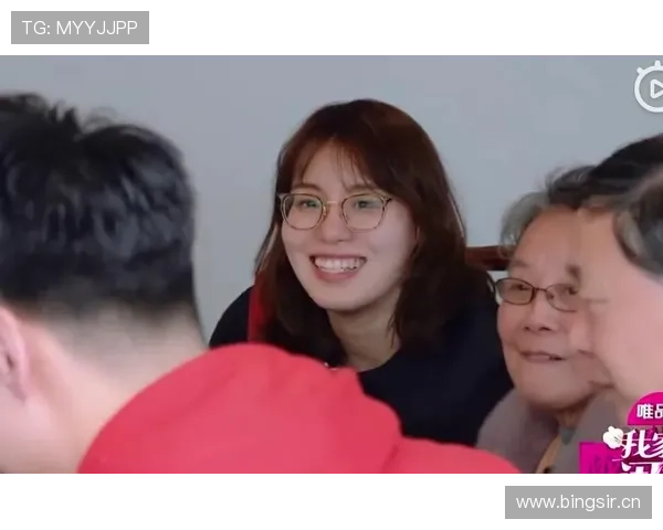 傅园慧笑成邻家大妹子，拎的那个包把我心态打回原点